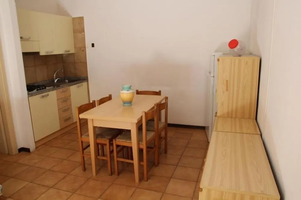 Apartments In Rosolina Mare 35721