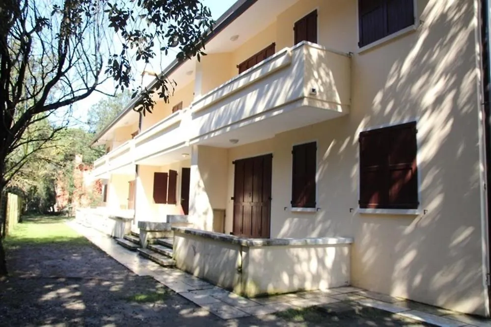Apartments In Rosolina Mare 35721